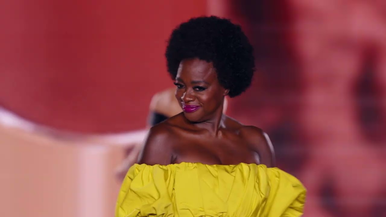L'ORÉAL PARIS - LE DÉFILÉ 2024 - OPERA DE PARIS