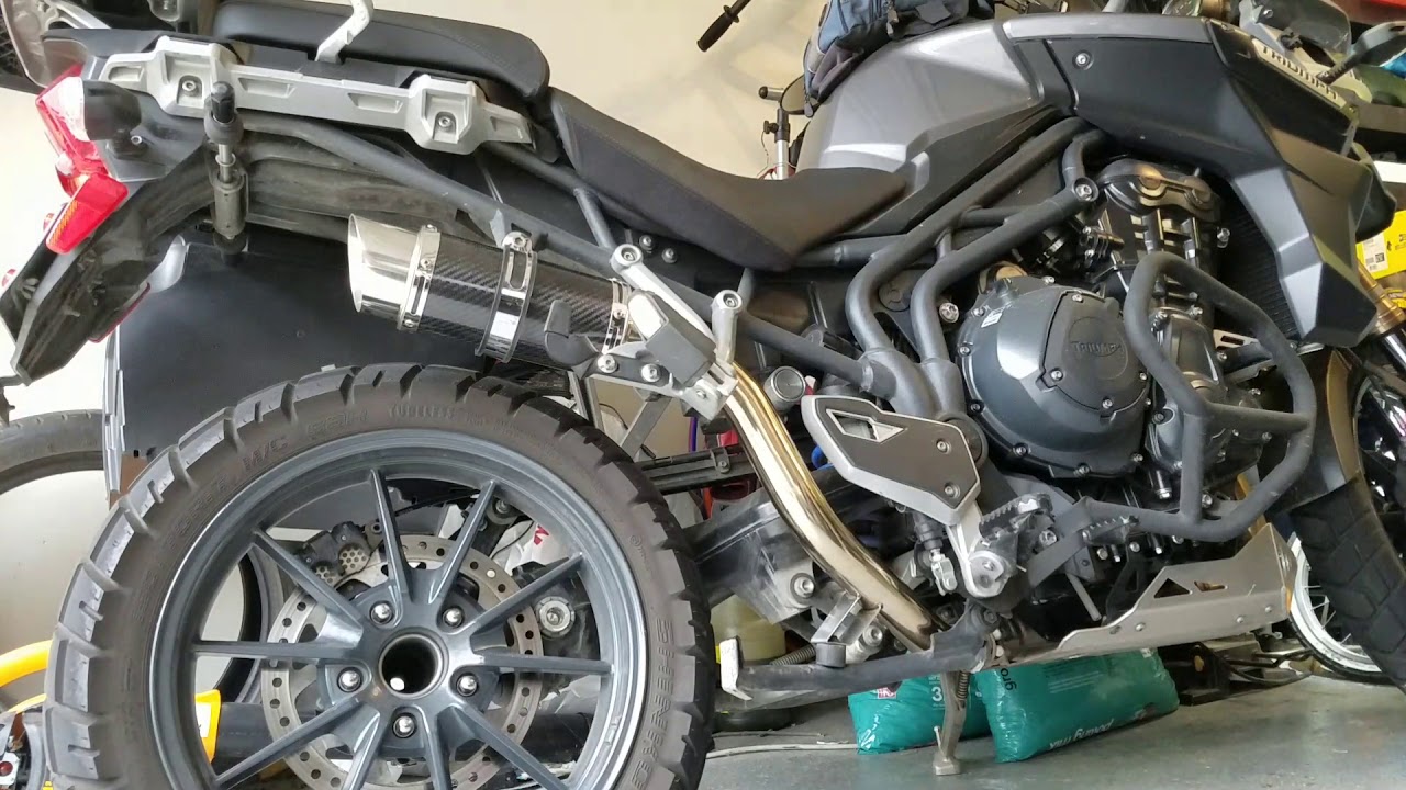 '13 Triumph Explorer 1200 with Delkevic 8