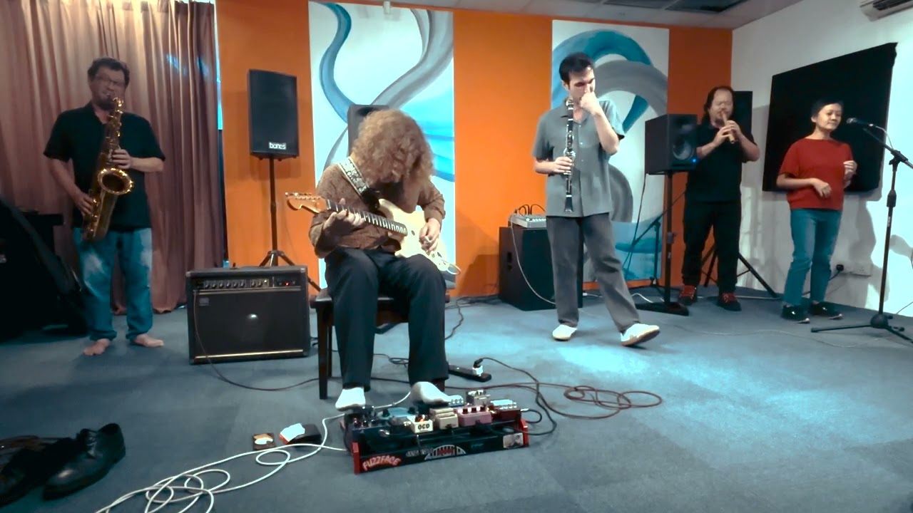 Quintet Improvisation -  suling, clarinet, tenor sax, electric guitar and voice