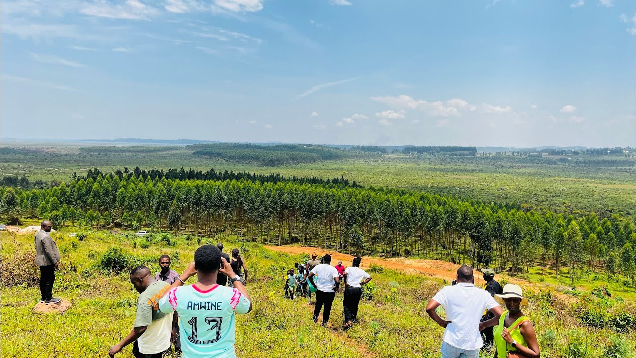 Affordable Land on Sale in Uganda : Bwebajja_Wamala Site Visit.