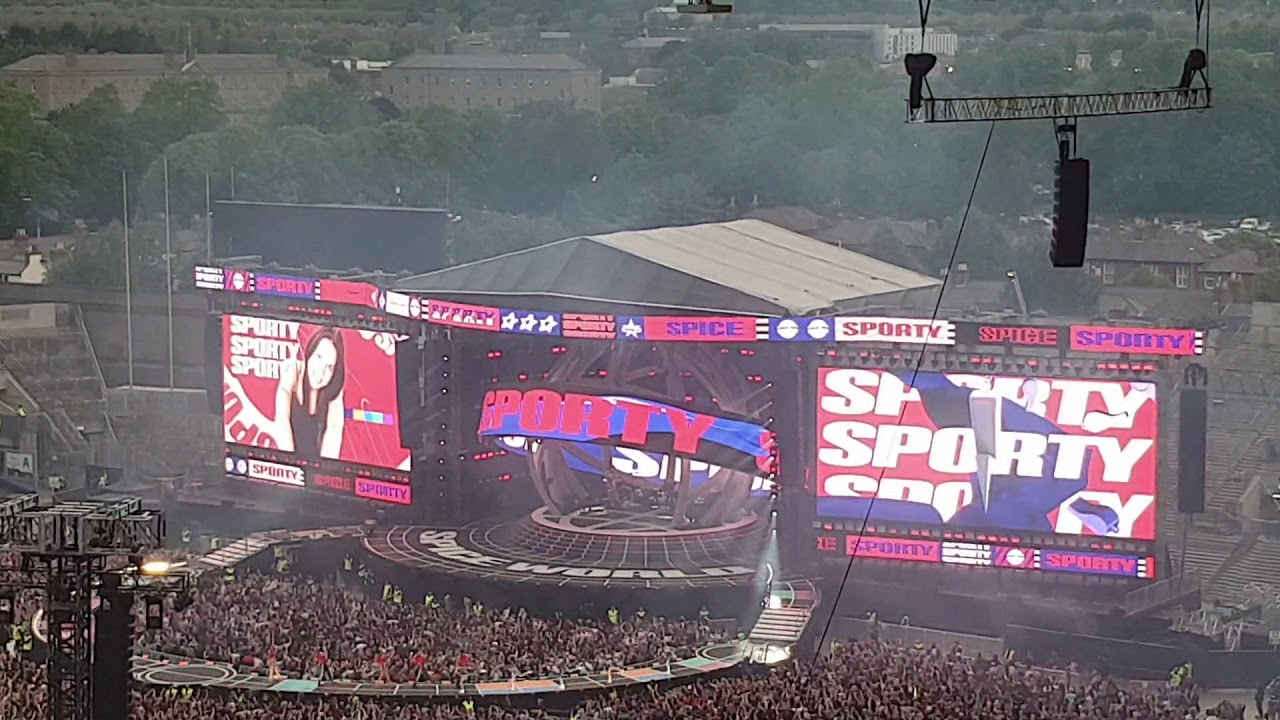 Spice Girls epic intro on Tour