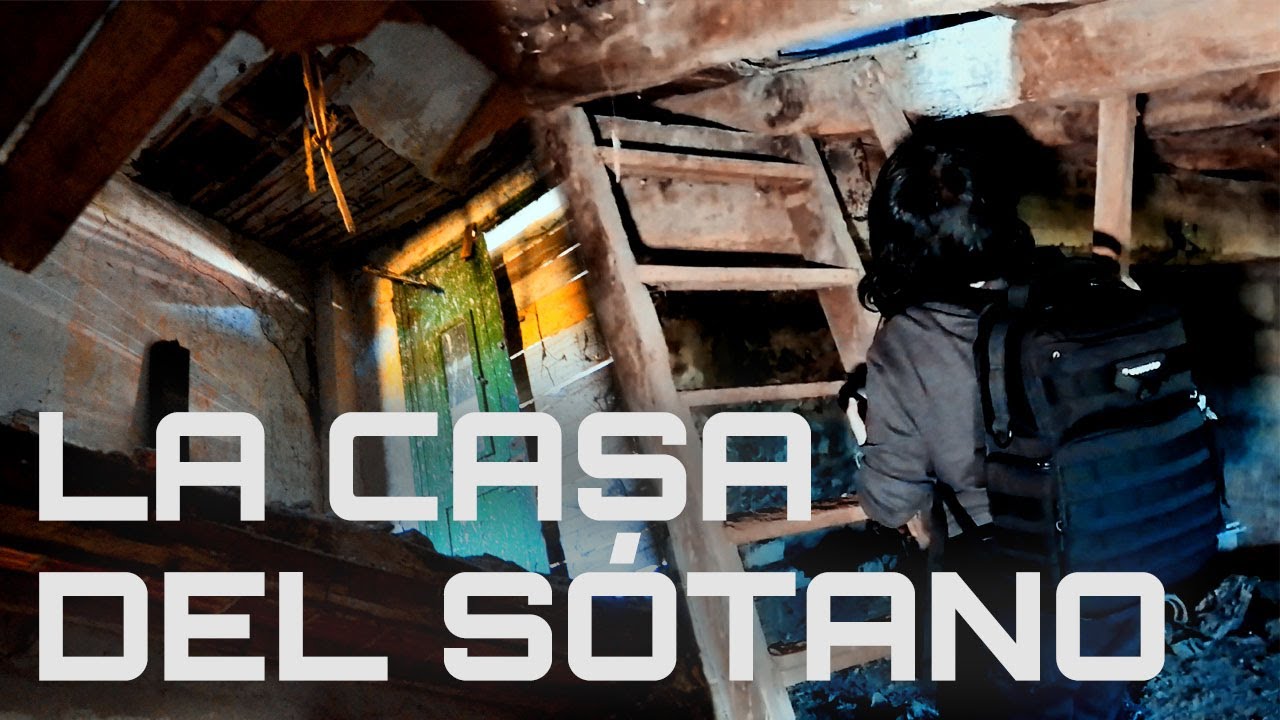 Entramos por un AGUJERO a esta CASA ABANDONADA 😱 | #URBEX | URBEX ODDITY