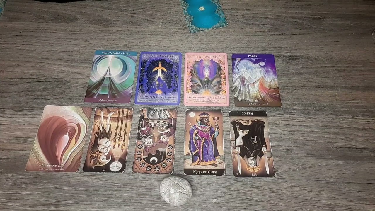 What's next in love // Pick a card reading