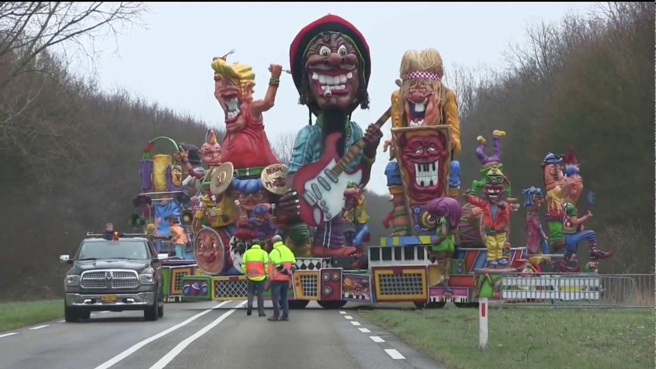 Pas op!! Overstekende Carnavalswagens - Eendrachtsweg Tholen Halsteren