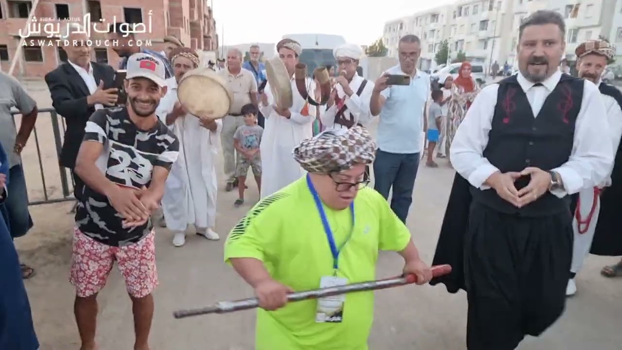 يونس محبوب الدريوشيون منوضها ركادة في اختتام فعاليات معرض الكتاب بالدريوش