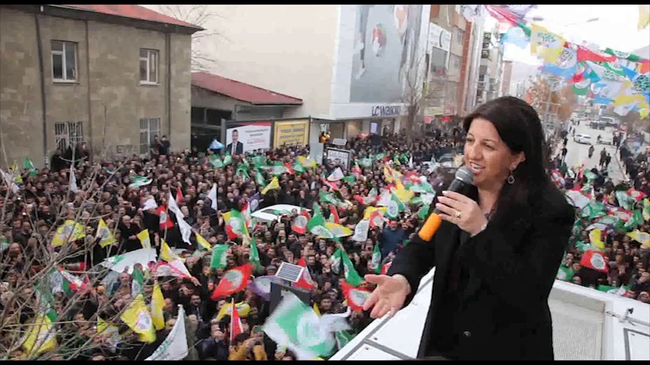 Pervin Buldan: İşte gelip görsünler Van halkının yoldaşlığını görsünler