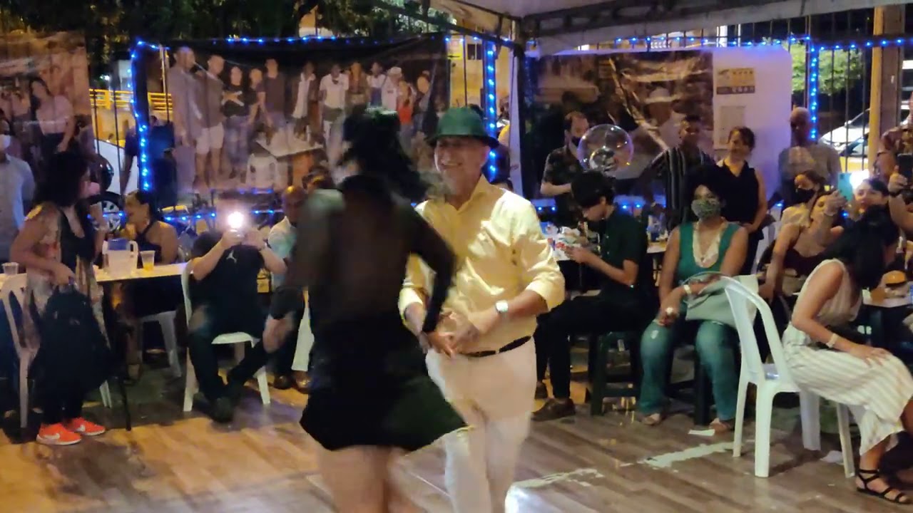 Salsa Caleña: Oscar Bonilla y Adriana La Eléctrica / Bailadores Cali Colombia