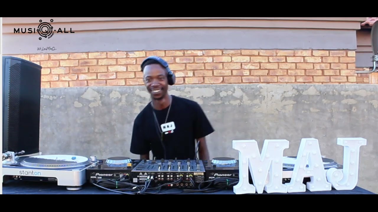 MAJ HANGOUT WITH FRIENDS & SOULGEE PAGE #06