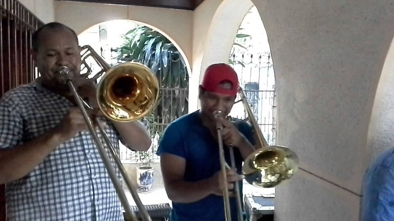 NB LATINA UN ALTO EN EL CAMINO