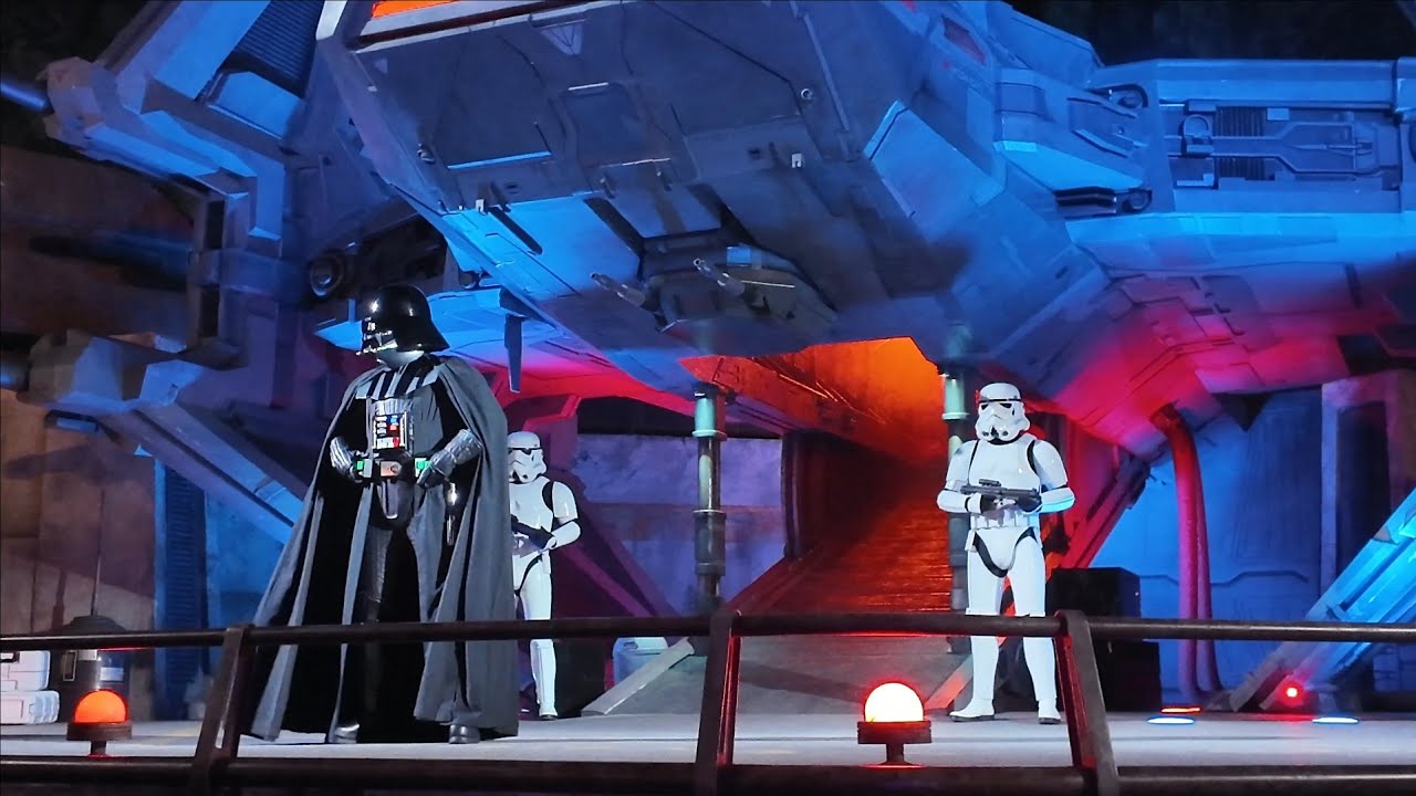 Darth Vader arrives on Batuu Galaxy's Edge - April 28th 2026 Star Wars Night