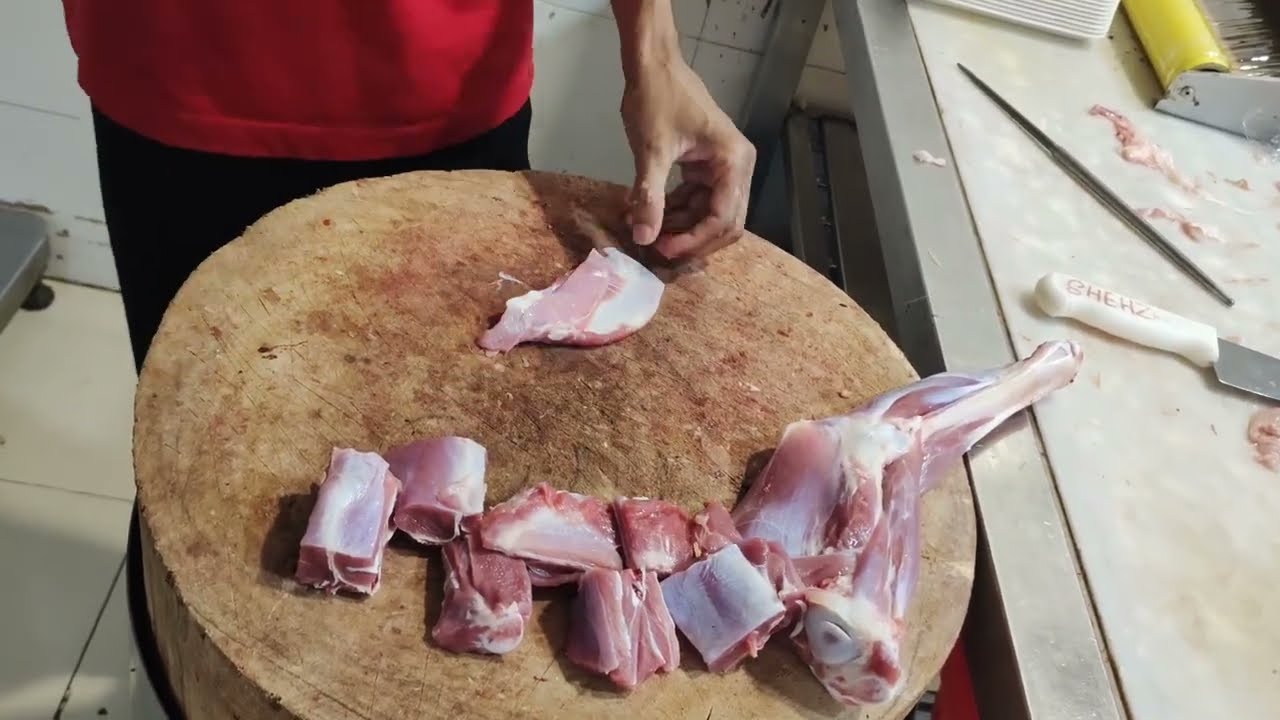 Mutton shoulder complete cutting