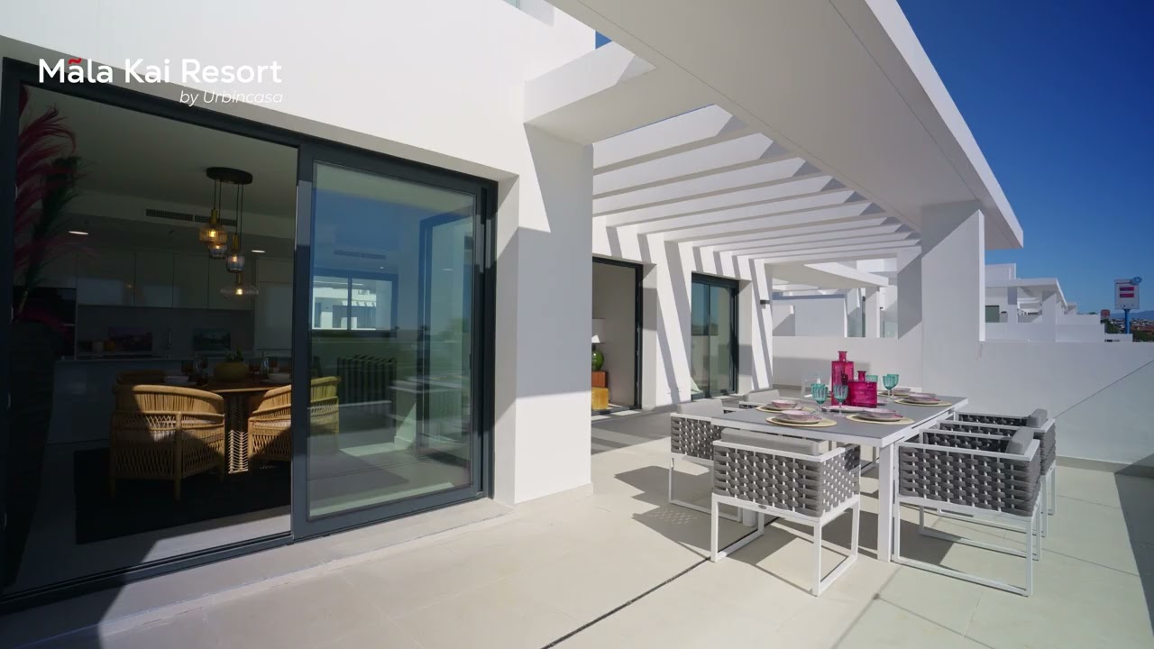 Mala Kai Show Apartment | Penthouse with Private Rooftop Terrace in Estepona 🌊☀️
