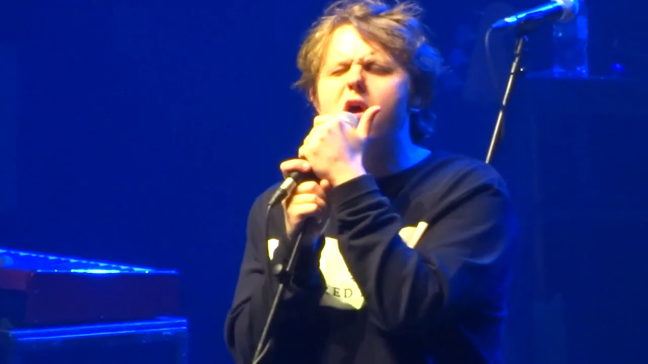 Lewis Capaldi - Someone you loved - 2019-02-12 in Bochum, Germany