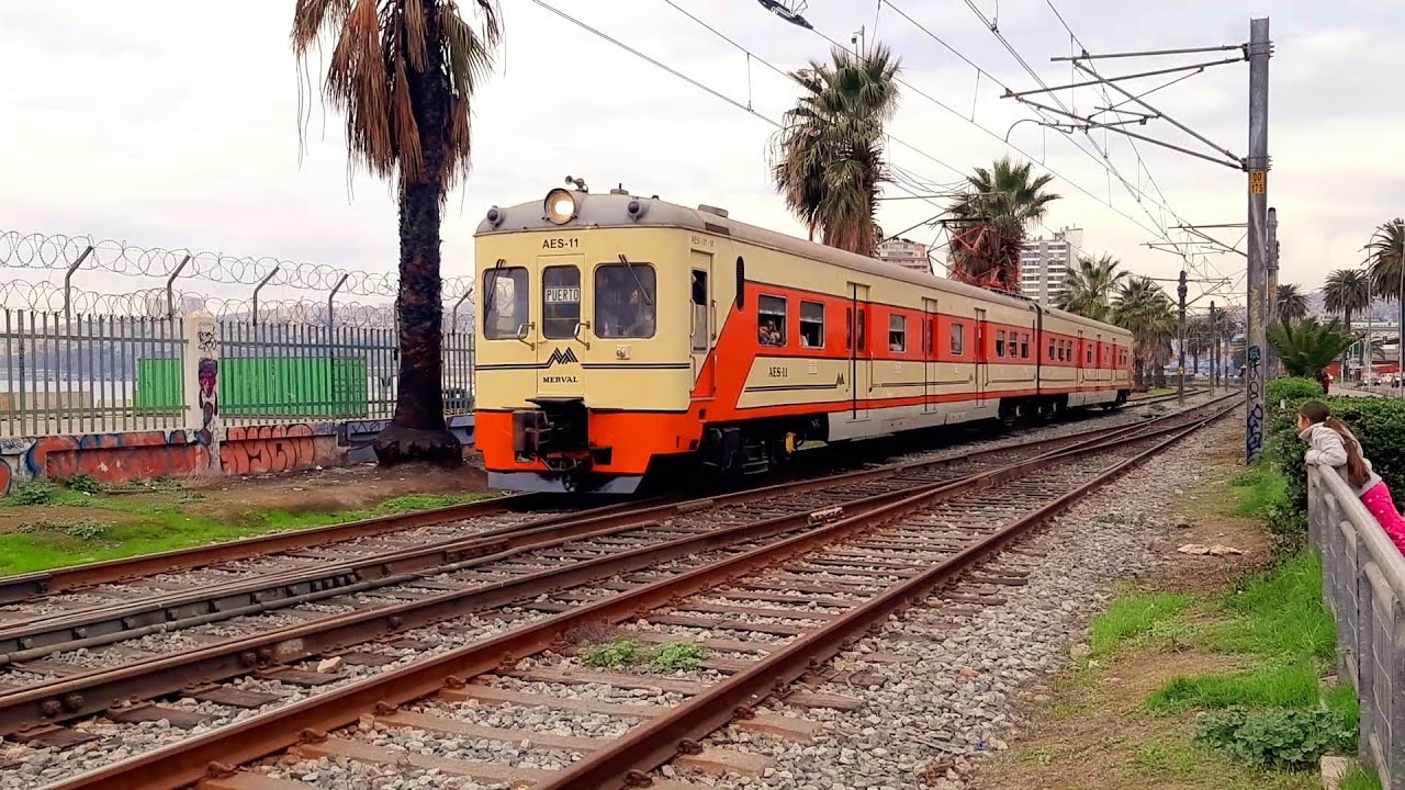 Automotor AES-11 , Circulando en forma Especial entre Estación Puerto y Portales.