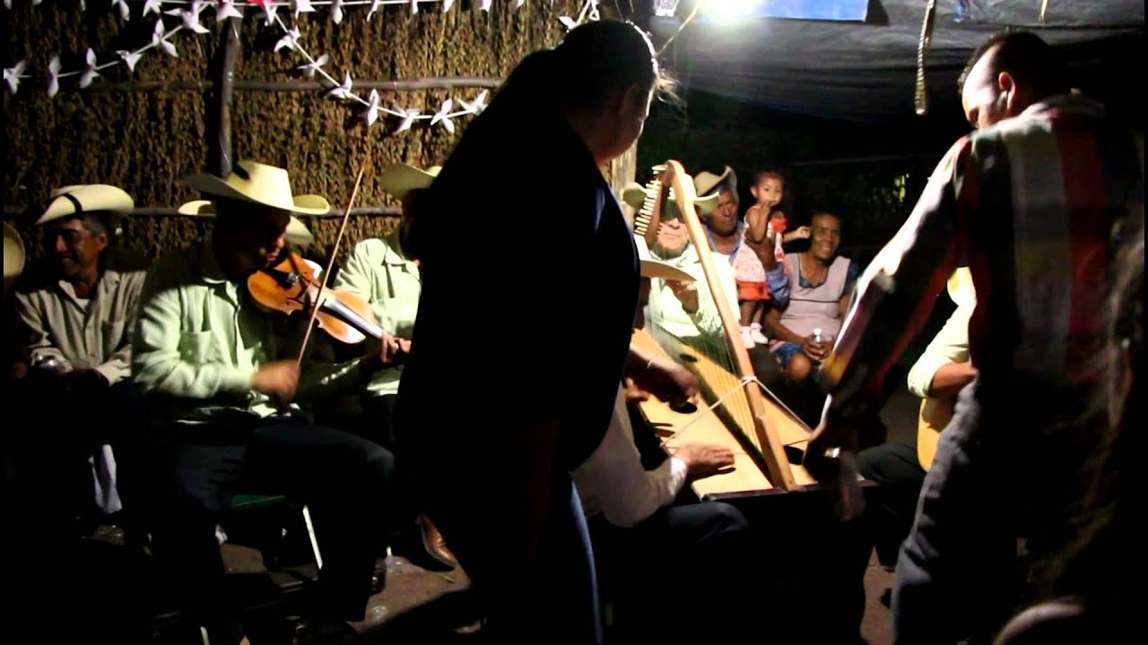 La hormiga (en El Lindero, 2015) - Conjunto LINDERO