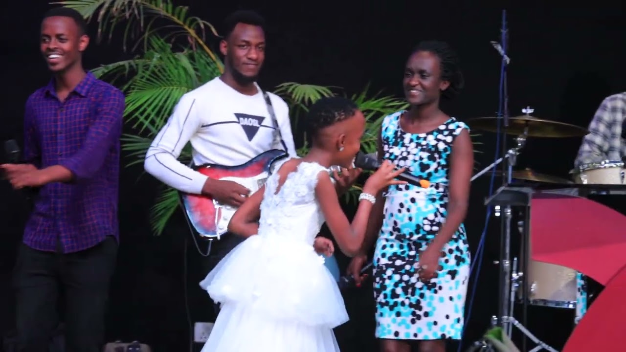 It was a great atmosphere of worshipping God in Rwanda.