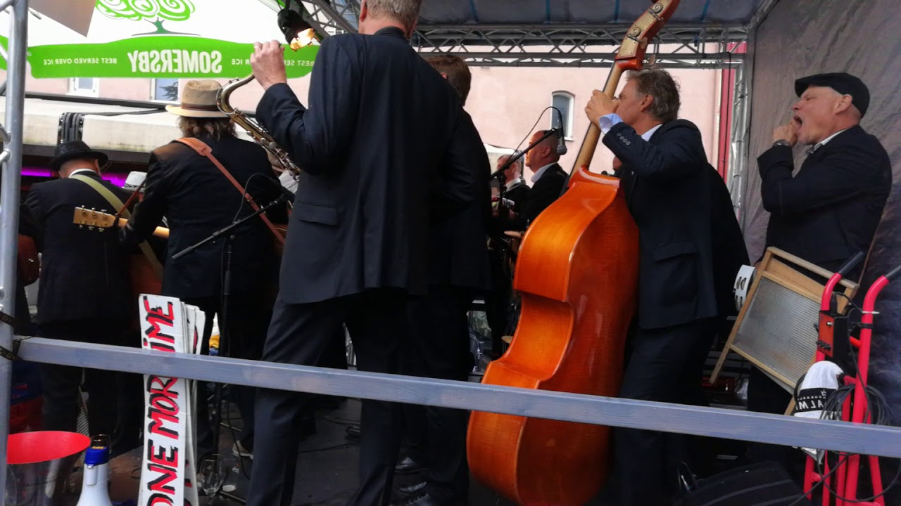 Street Bourbon band