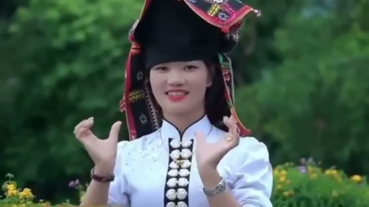Ngắm gái xinh đi mọi người ơi cùng nghe vui vẻ y