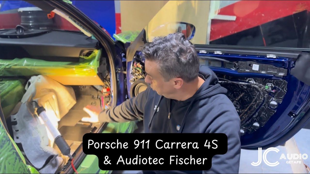 Porsche 911 Carrera 4S & Audiotec Fischer 