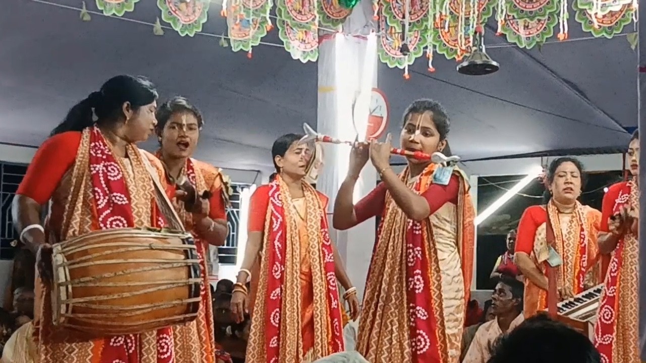 অষ্টসখীর বাশির সুরে হরে কৃষ্ণ নাম কীর্তন | সখীদের আসর কাপানো এক নাম কীর্তন | অষ্টসখী সম্প্রদায়