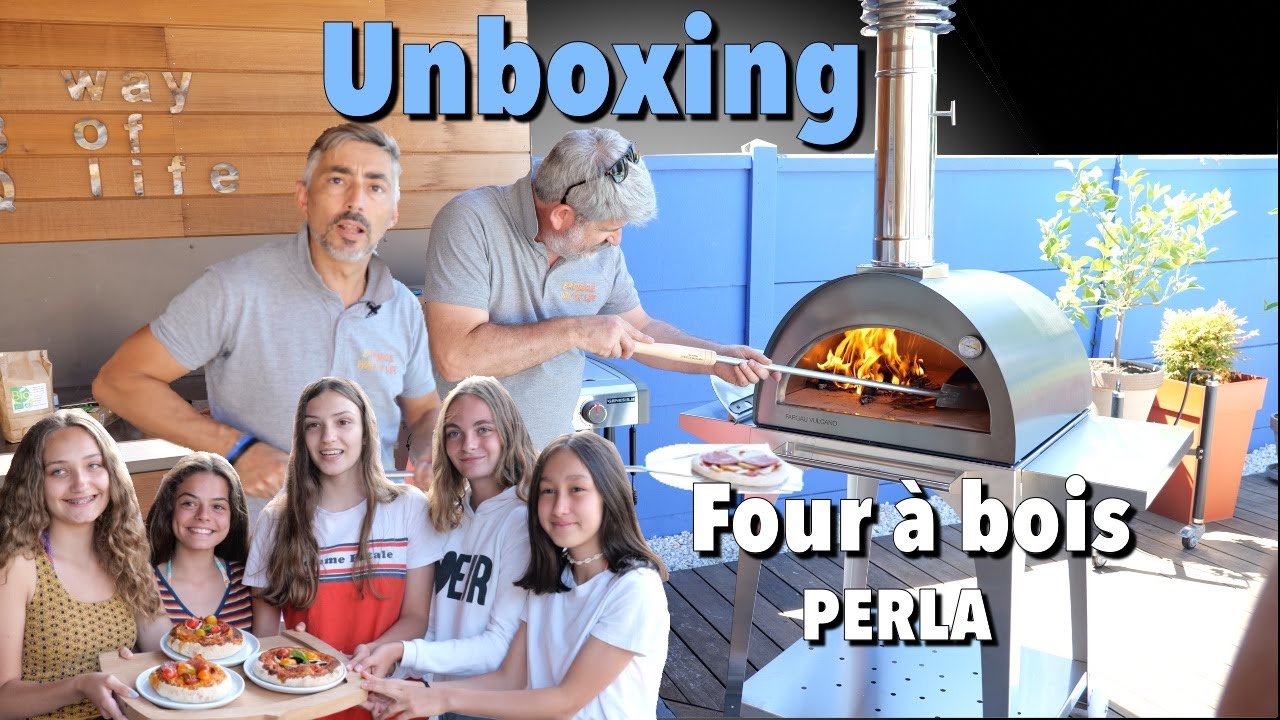 Unboxing et montage du four à Bois Perla - Pizza party !
