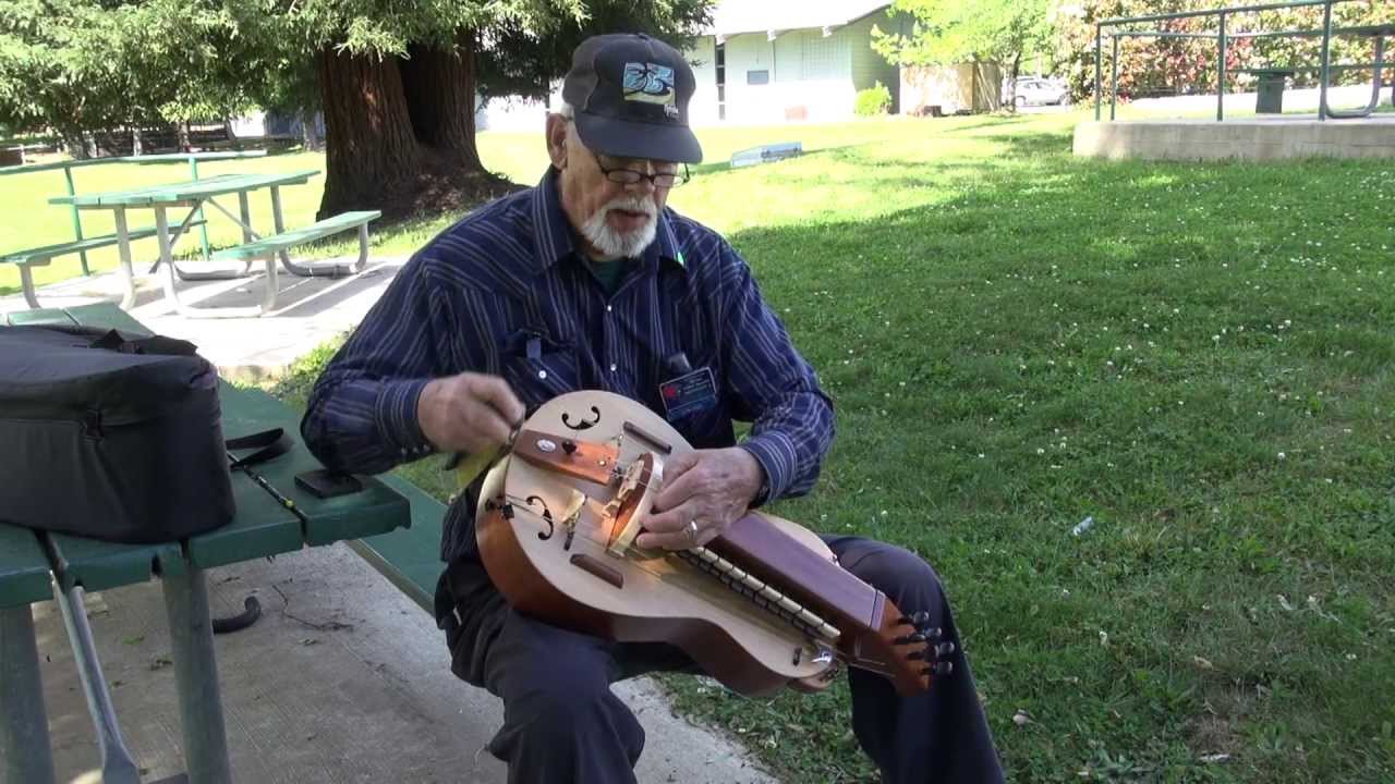Paul Lyle plays the Hurdy Gurdy 2