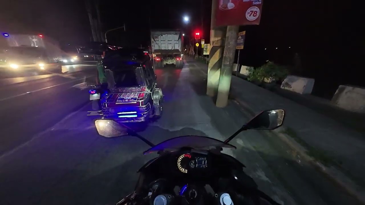 Night ride to the gym