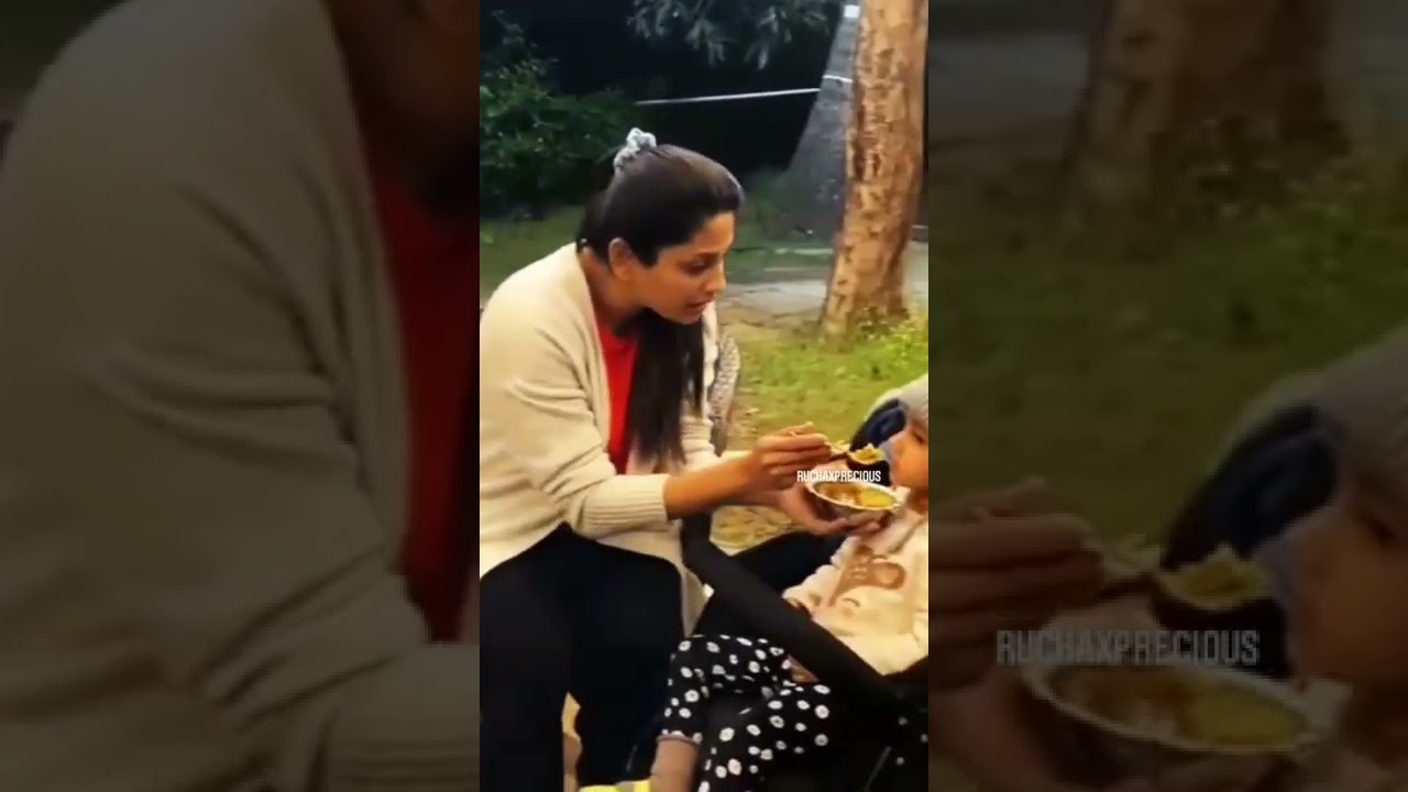 Rucha Hasabnis (Rashi) with her daughter #RuchaHasabnis #Rashi #RashiModi #Saathiya #Mom