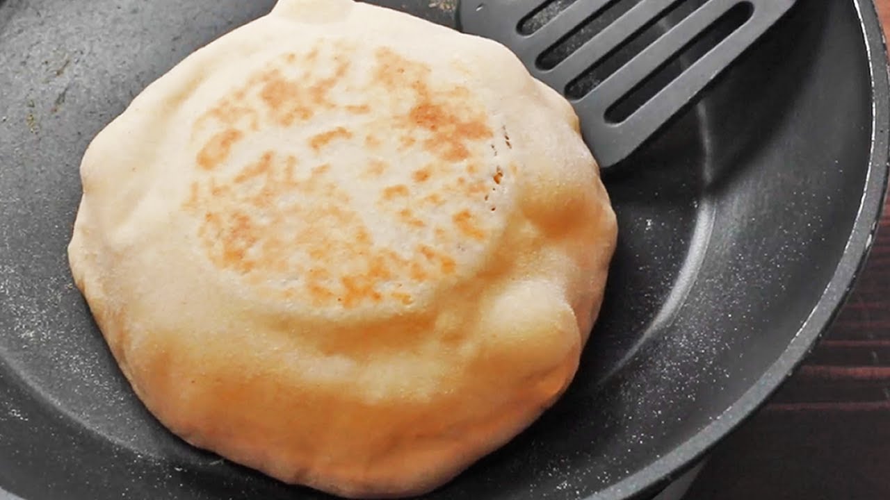 خبز المقلاة السريع بأقل تكلفة مع اسرار انتفاخه ونجاحه 100/100
