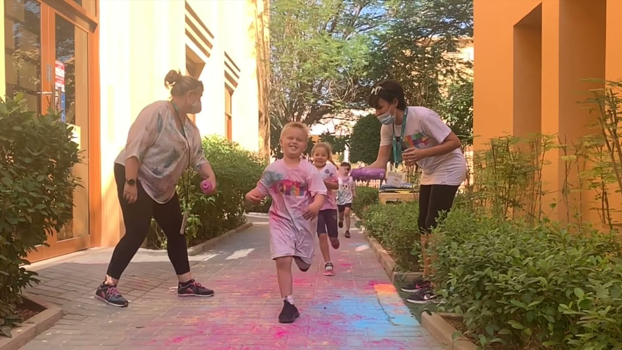 Early Years Gardens Campus Colour Run