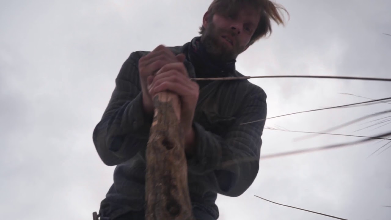 Primitive MOUSE BOTTLE PIT TRAP & Bushcraft Digging Stick