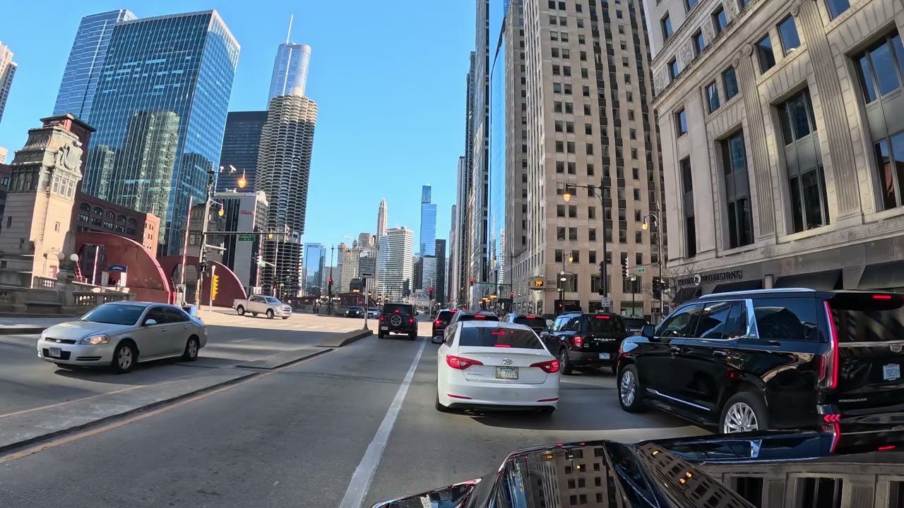 Chicago Downtown Drive | Hood-Mounted GoPro 4K City Cruise