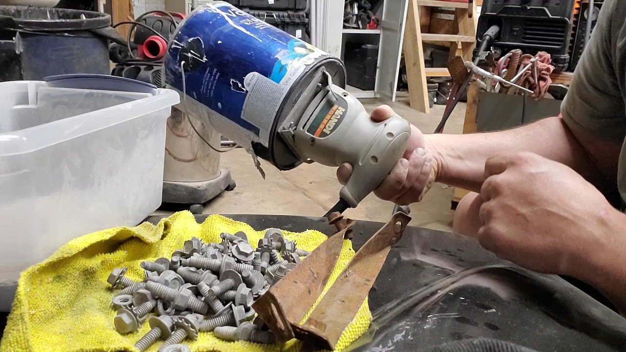 How I Made a Vibrating Parts Cleaner with Scrap Materials around the shop