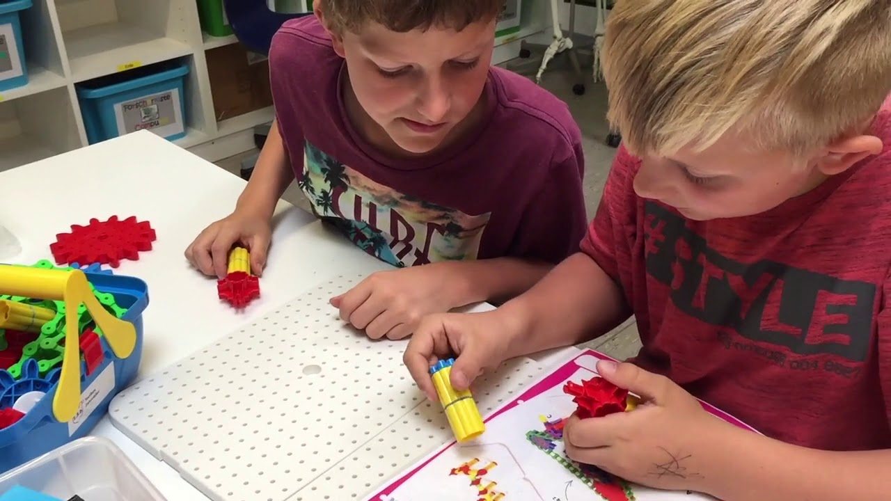 Die Technik T&uuml;rme - Grundschule auf dem S&uuml;steresch, Sch&uuml;ttorf, Schulpreistr&auml;ger