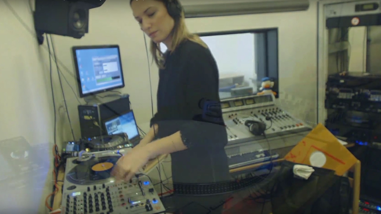 Ena Cosovic in TweakFM (True Rotary Recordings)
