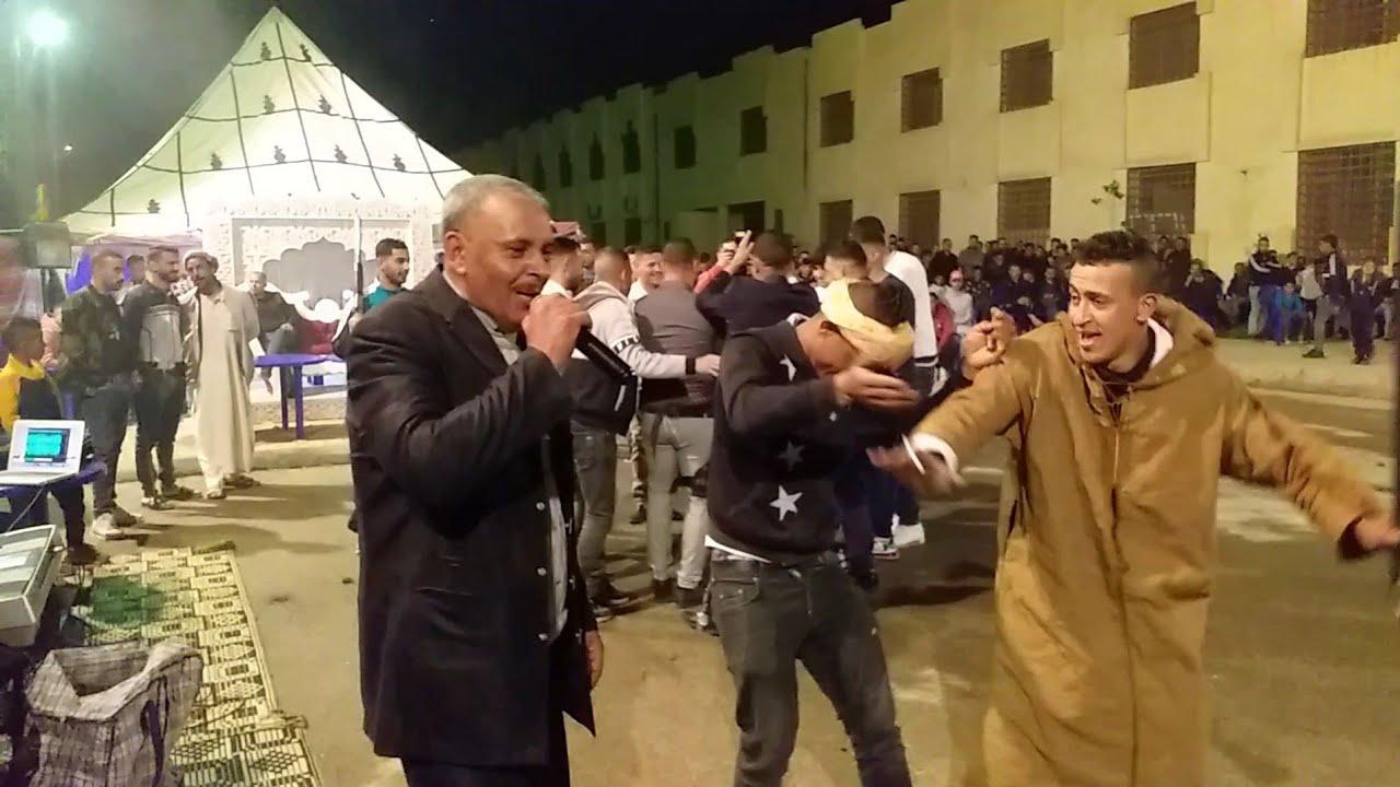 الشيخ مجيد بلخياطي يمتع الحضور في العالية بسكرة باغنية 