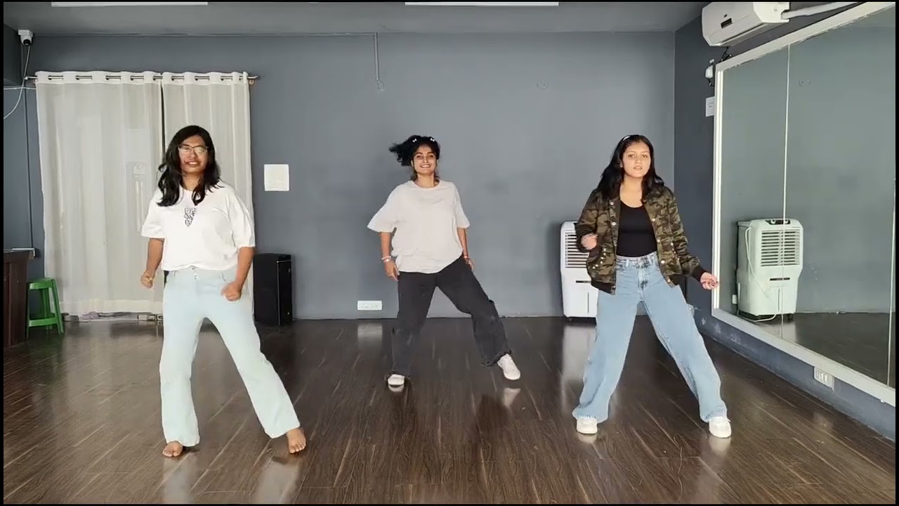 Gali gali 🎶 ❤️ #youtubeshorts #dance #shortvideo #dancecover #youtube #explorepage #fyp 