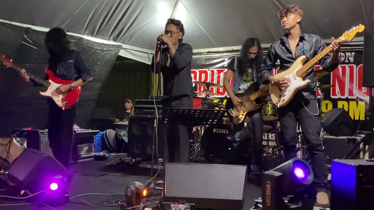i-Cafe Bikerstation Showcase Man Keedal (Waris Band)