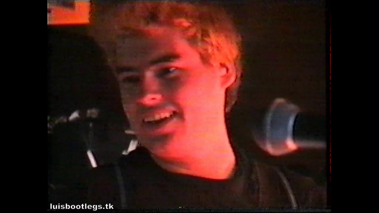 16 NOFX - The Malachi Crunch (1st camera) 1993-06-23 Avilés, Spain - Quattro Dance rare