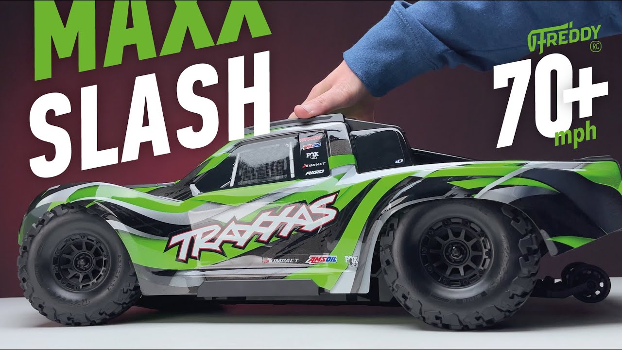 Безумный грузовик! Он занимает почетное место в моей коллекции. MaxxSlash от Traxxas, развивает с...