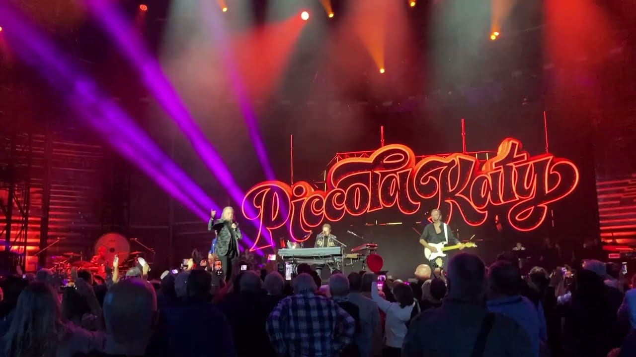 Pooh - Piccola Katy (Live Arena Di Verona, 30/09/2023)