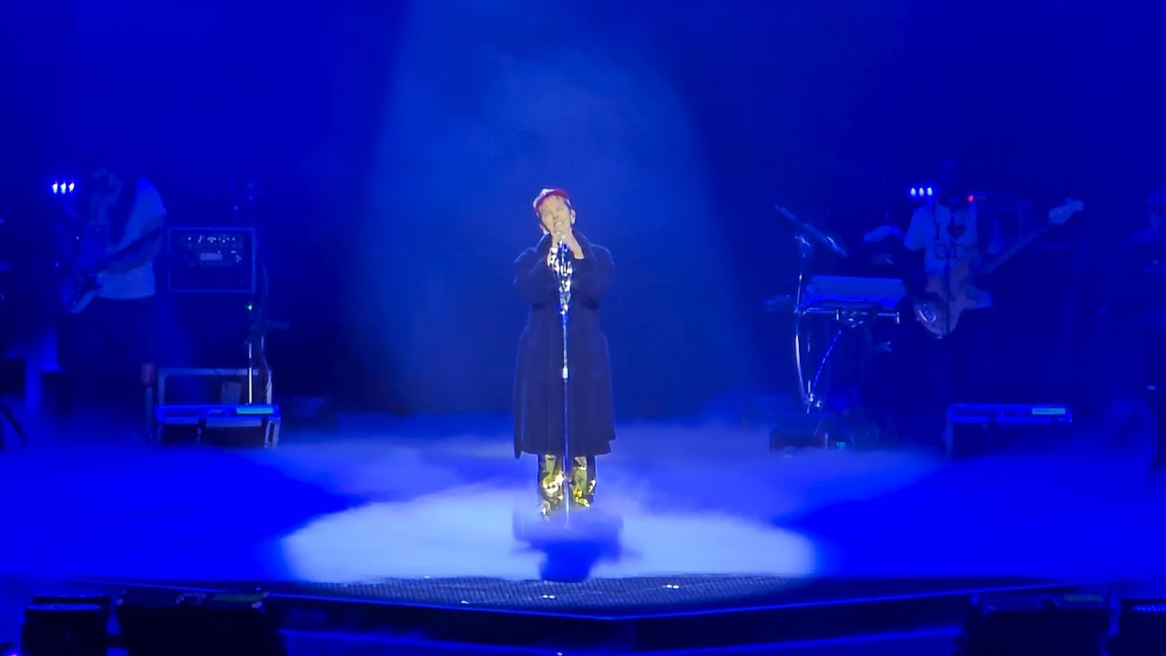 G-dragon(지드래곤) - 무제(無題) (UNTITLED, 2014) (Übermensh in Sydney 030725)