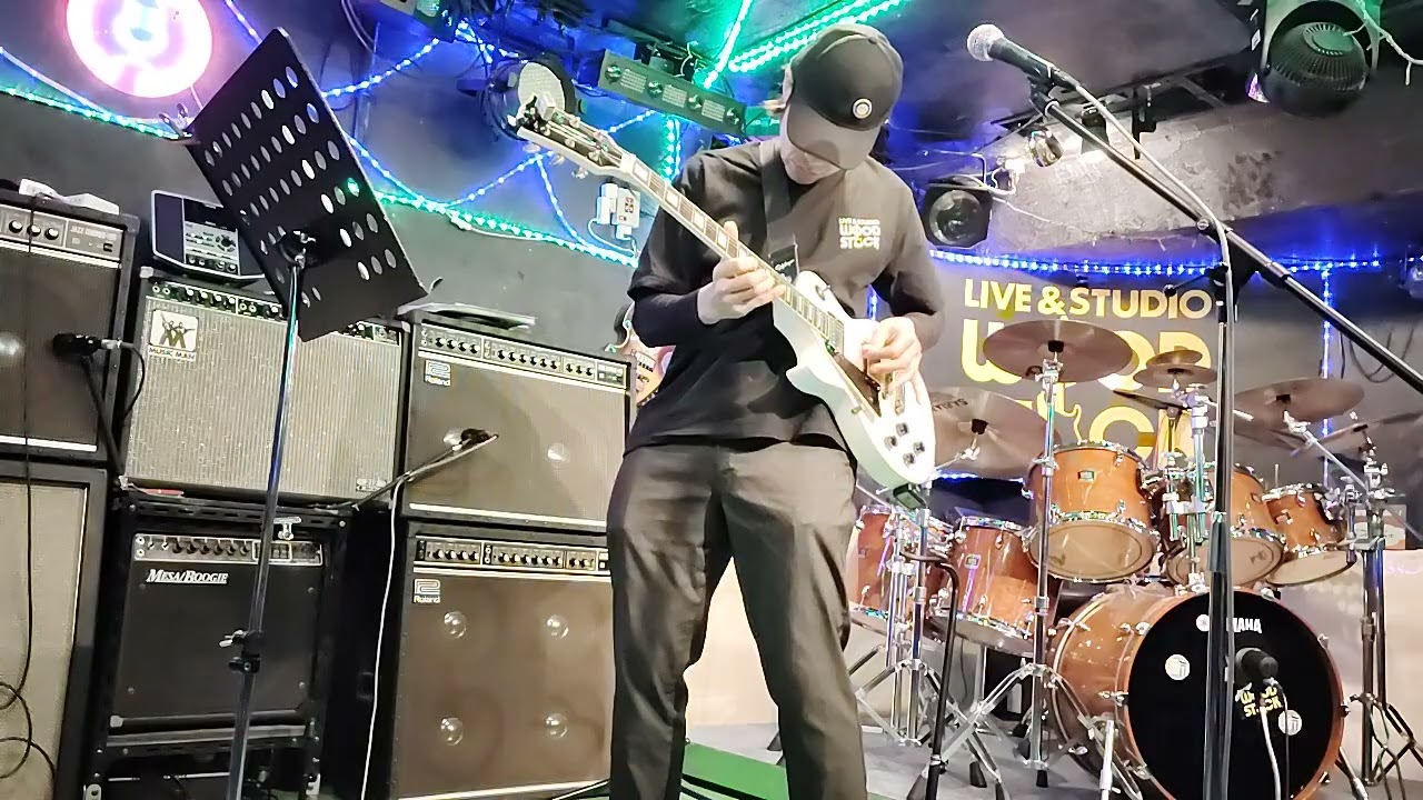 26.2.21ROOM335サビブルーラグーンミザルー