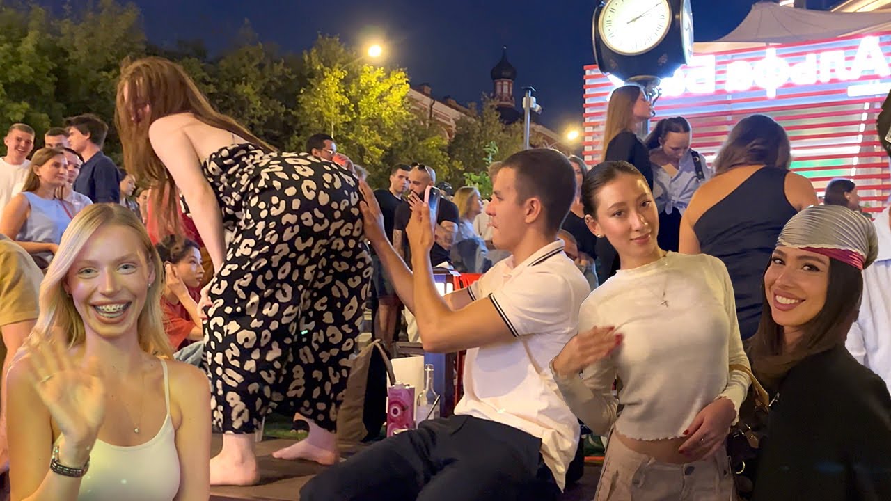 🔥 HOT Nightlife Moscow: Beautiful Girls, Cars, Vibes Friday Night in Russia August 2024 4K HDR