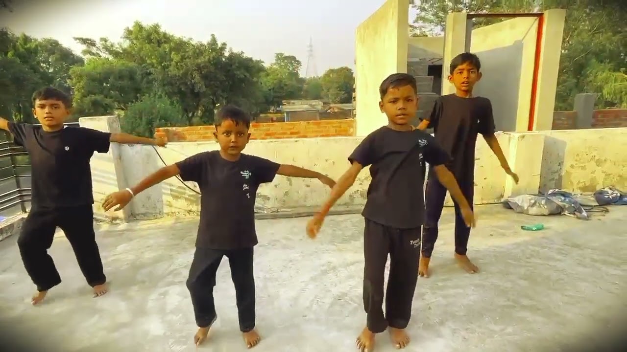 Sunny sunny #song #dance #avsacademy #pilibhit #viral #hindisong
