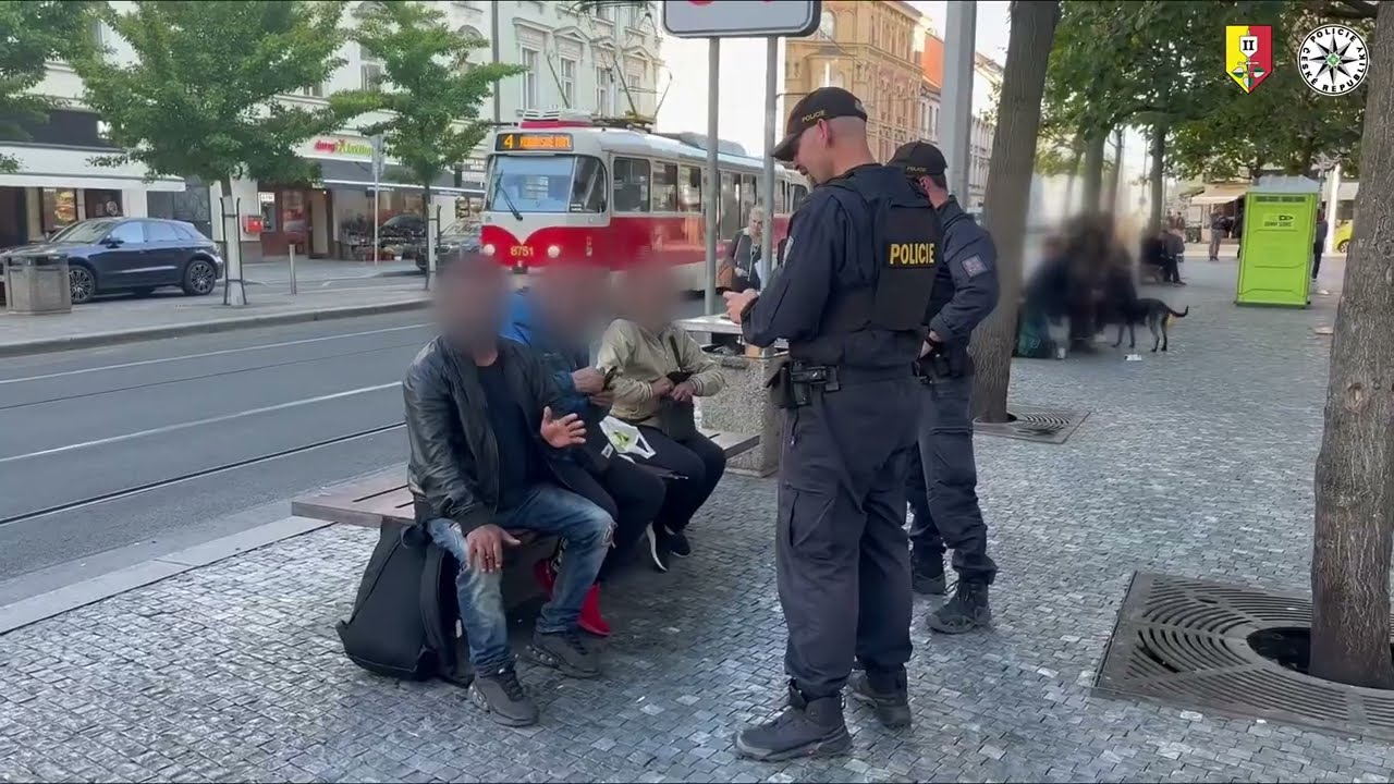 DALŠÍ KONTROLNÍ AKCE NA ANDĚLU A NA SMÍCHOVSKÉM NÁDRAŽÍ