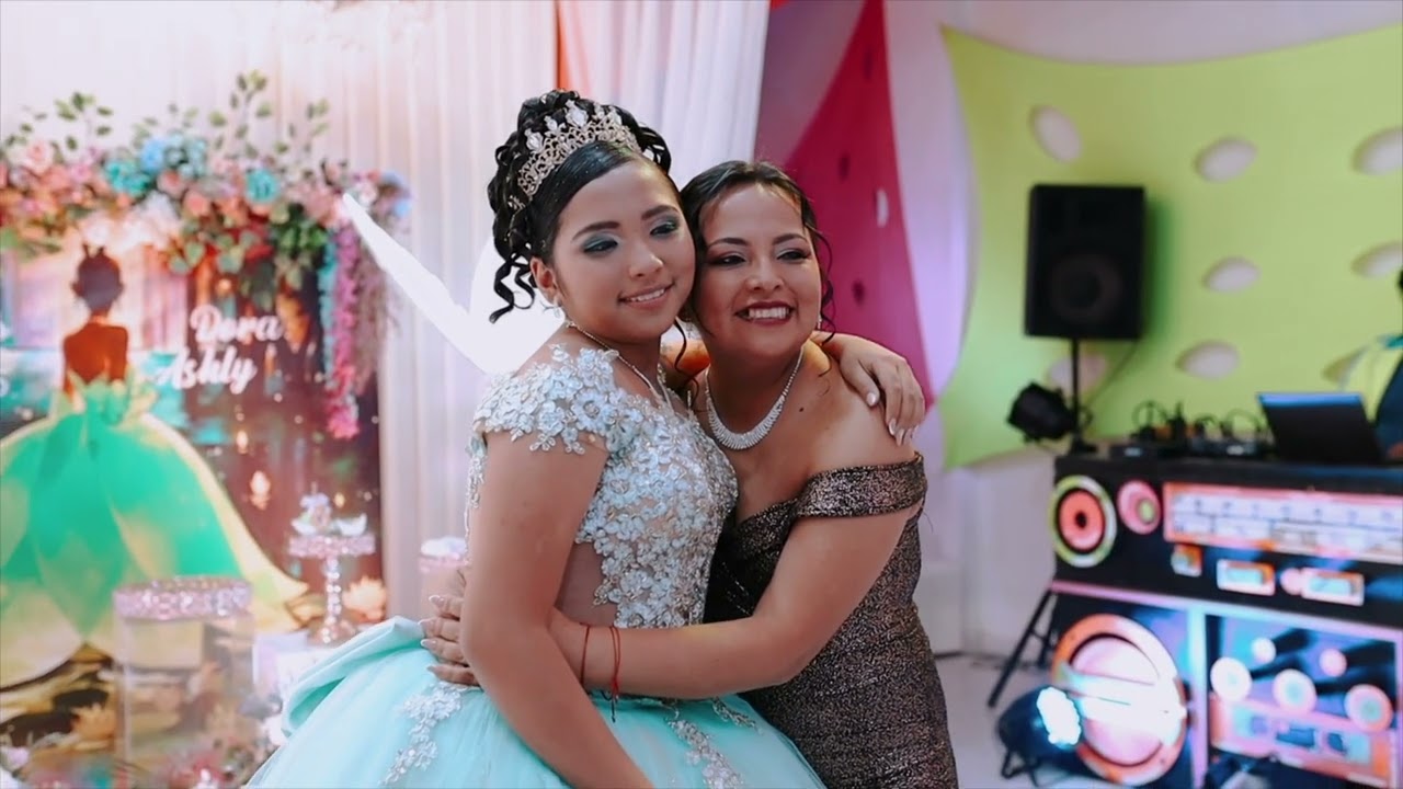 QUINCE AÑOS DE DORA TEMATICA PRINCESA Y EL SAPO