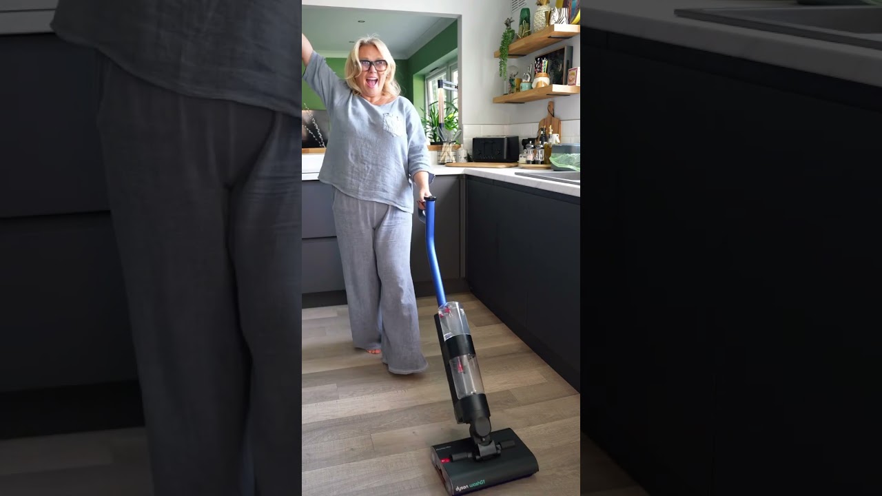 AD | Launching @dyson WashG1 💦✨