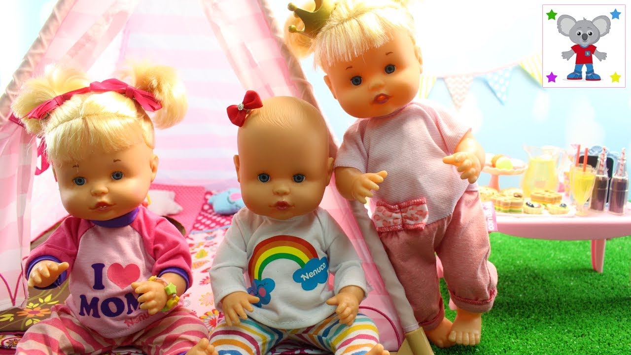 Bebés Nenuco HERMANITAS TRAVIESAS van a la Fiesta PIJAMADA de amigas con la Princesa CUCA