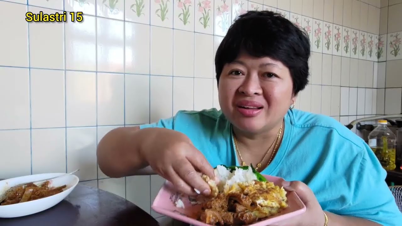 Sulastri 15  jadi penjual beli Emas ‼️ Makan siang terenak, tkw Taiwan.